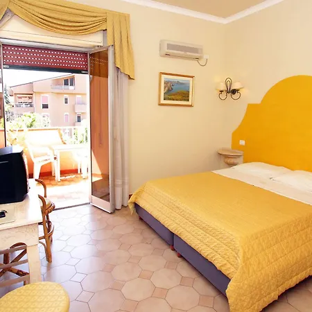 Hotel D'orange D'alcantara 3*